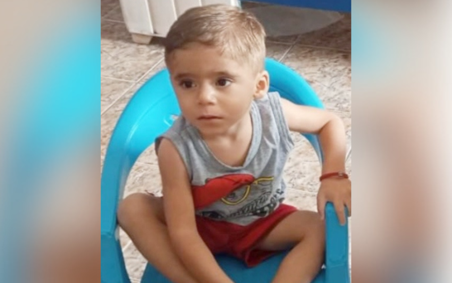 Comoção em Jacobina: menino de 2 anos é encontrado morto em esgoto nos fundos de casa no PI; suspeita de afogamento